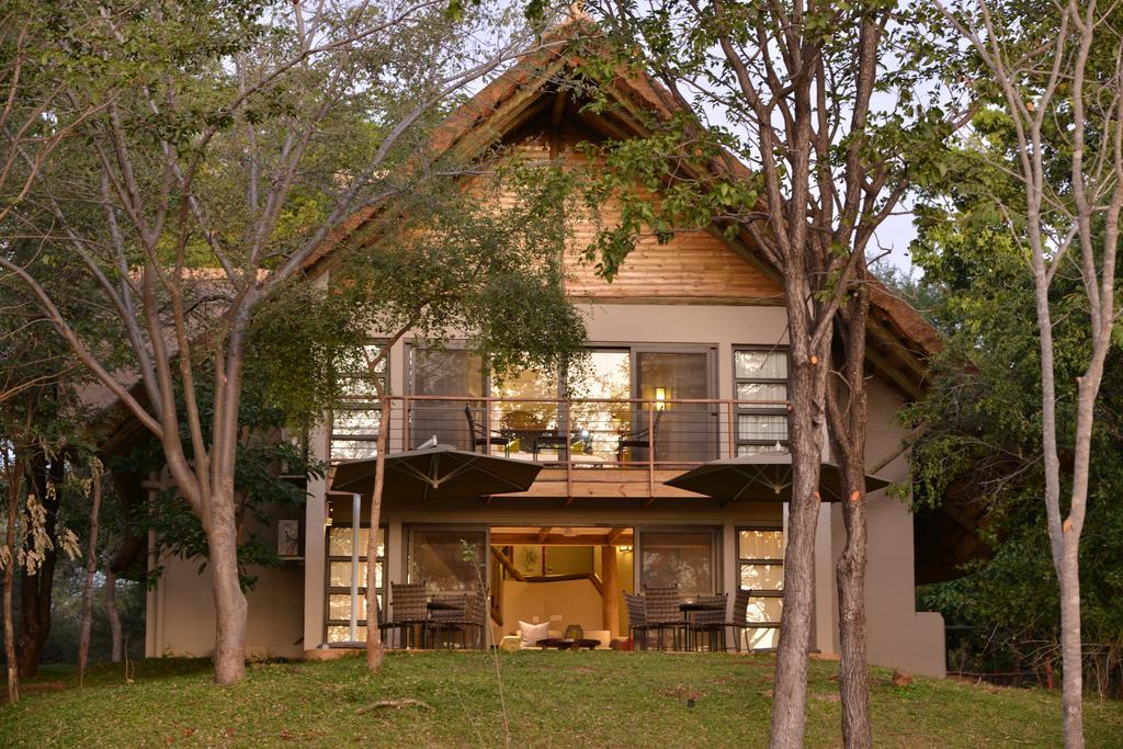 Victoria Falls Safari Suites Luaran gambar