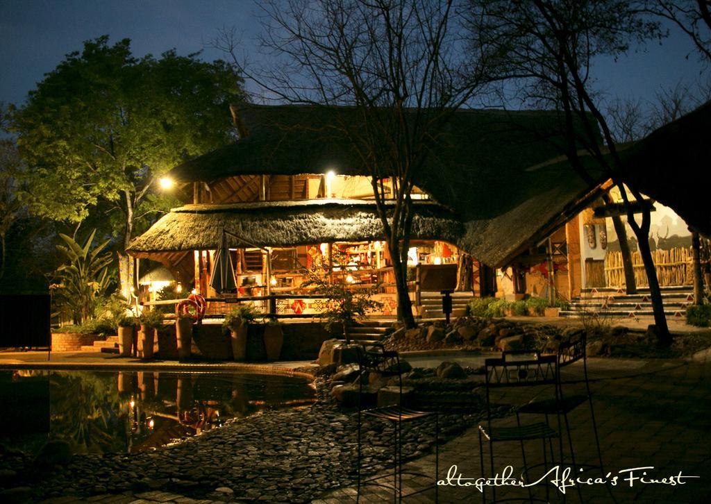 Victoria Falls Safari Suites Luaran gambar