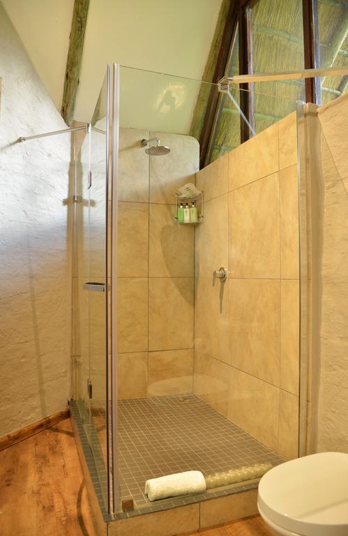Victoria Falls Safari Suites Luaran gambar