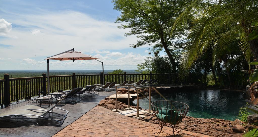 Victoria Falls Safari Suites Luaran gambar